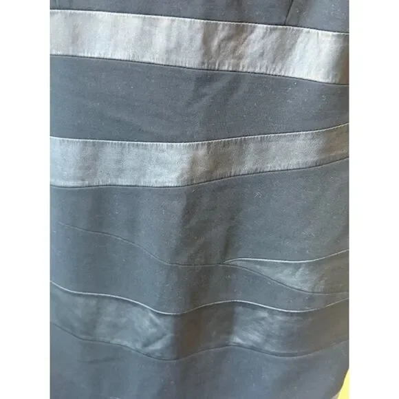 Lafayette 148 NY Black Sheath Dress Real Leather Stripe Detail Size 8 Cocktail - Picture 3 of 9